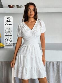 SHEIN Cottnline 浪漫圆孔迷你连衣裙、褶饰紧身胸衣夏季系列、棉质泡泡袖连衣裙、复古草原风设计、甜美娃娃装系列、白色荷叶边细节迷你连衣裙、高级夏季系列、高腰夏季连衣裙、精致蕾丝边系列 - 白色 - 查看 7