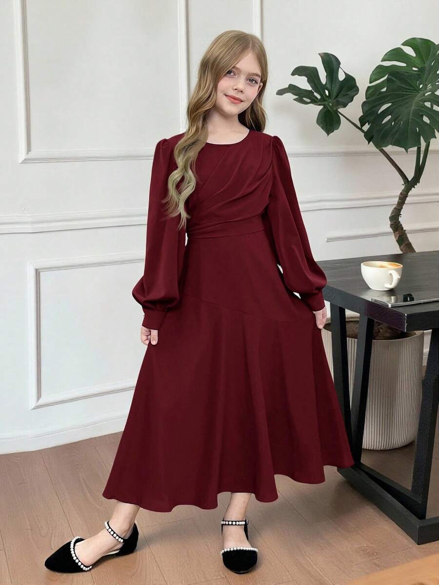 SHEIN Serisse Kids Robe bourgogne mi-longue plissée à col rond, manches lanternes pour les jeunes filles, couleur unie élégante, portée au quotidien