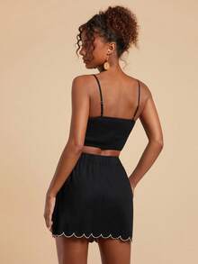 Travachic Conjunto de 2 piezas de top de camisola con dobladillo curvo y bordado floral, y minifalda - Negro - Ver 2