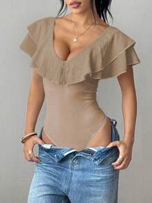 Chiquease 荷叶边 V 领紧身衣