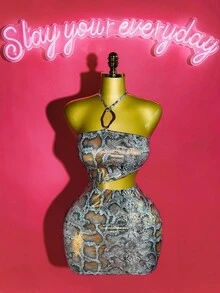 Slaydiva 2025年夏季新品，适合生日派对、返校季、校园风、日常穿着、休闲装、度假装、邮轮旅行、海滩装、日光浴装、时尚装、街头装、优雅装、通勤装、商务休闲装、露背性感设计、领口金属扣装饰、镂空腰部、修身迷你连衣裙、蓝色蛇皮箔面料，带闪亮效果，女士初秋迷你连衣裙 - 彩色 - 查看 5