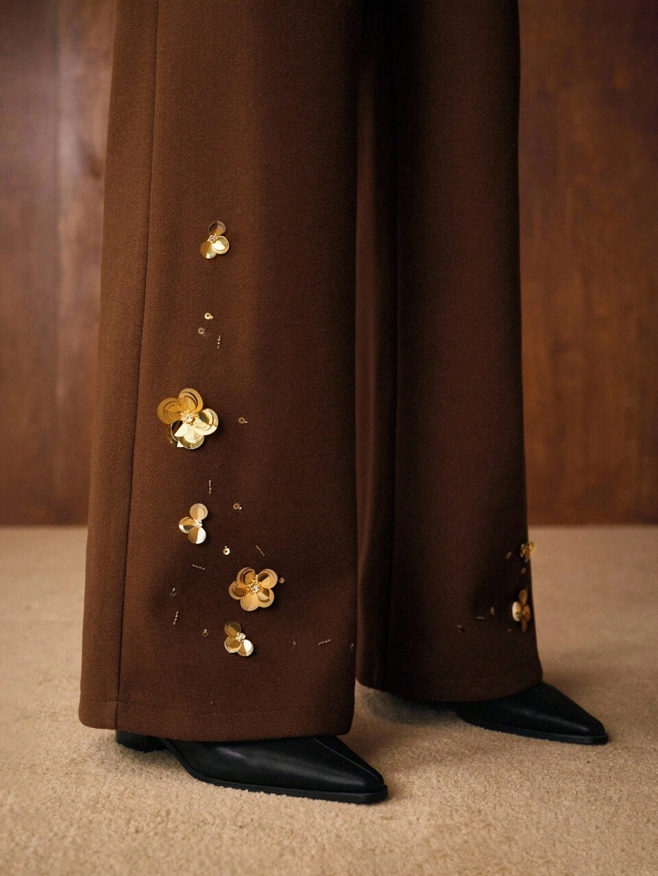 CONTRAST SEQUIN DETAIL SLANT POCKET WIDE LEG PANTS