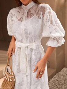 EURMUSE 白色蕾丝长裙，高领泡泡袖 - 饰有精致的透明花卉蕾丝、腰部系带和褶边袖口细节，正面采用纽扣设计，呈现优雅而女性化的外观，非常适合婚礼、花园派对或浪漫的夏季服装 - 白色 - 查看 7