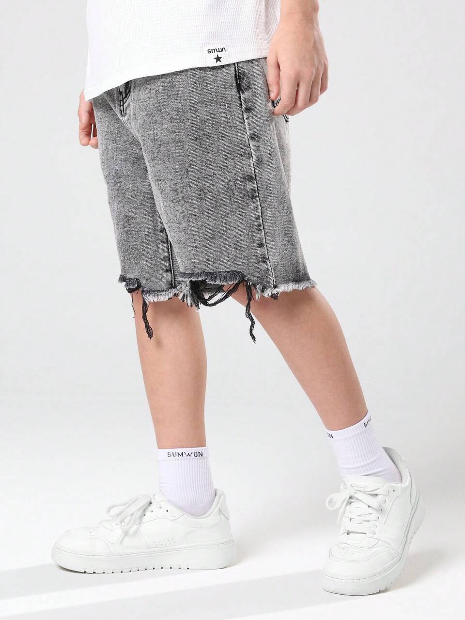 Wide Leg Denim Shorts With Distressed Raw Edge Hem