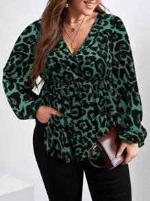 SHEIN Clasi Plus Size Leopard Print V-Neck Long Sleeve Fitted Shirt