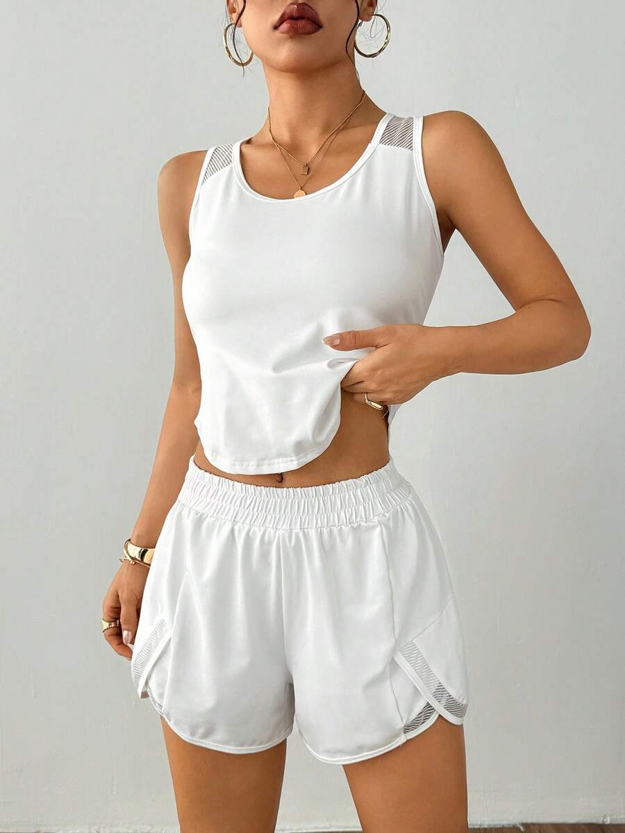 Easithlete 2 件女式无袖 T 恤和短裤套装，休闲运动装运动两件套健身套装 - 白色 - 查看 1