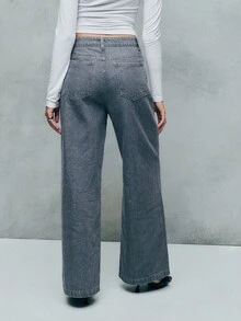 TypaGal These Wide-Leg Jeans Offer A Structured Silhouette Perfect For Fall. A Great Piece To Pair With Elegant Women's Blouses Or Going Out Tops For Women. - Light Wash - View 3