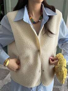 Livesso 女士休闲百搭蓬松背心，秋季外套背心女式大衣 - 杏色 - 查看 3