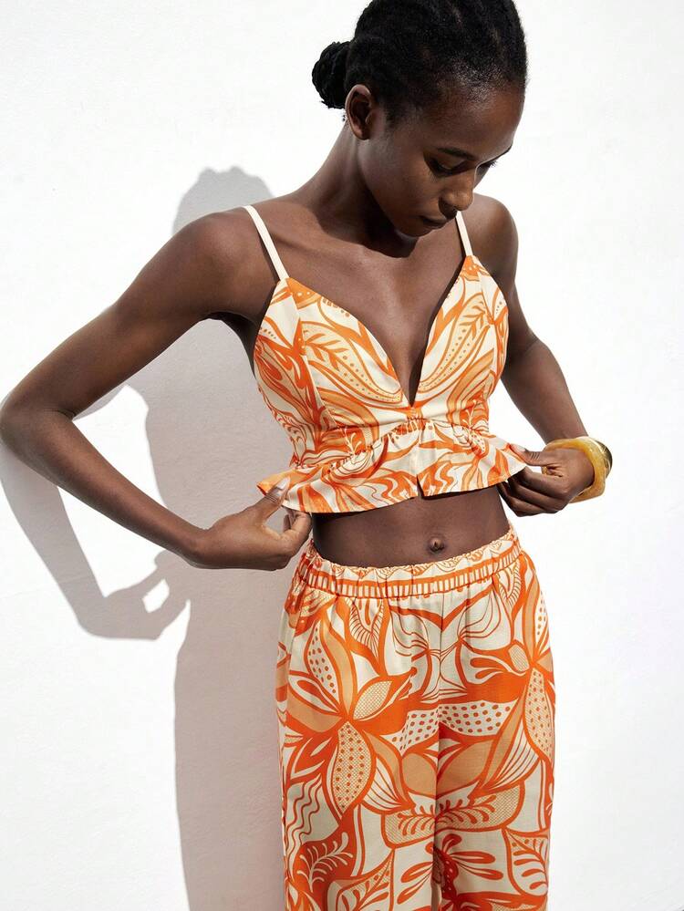 SHEIN Maija Women's V-Neck Adjustable Strap Floral Print Ruffle Hem Elastic Back Cami Top, Suitable For Vacation & Beach Holiday