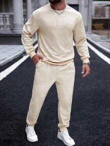 Manfinity Homme 男士休闲卡其色T恤和裤子套装，春秋季 - 卡其色 - 查看 4