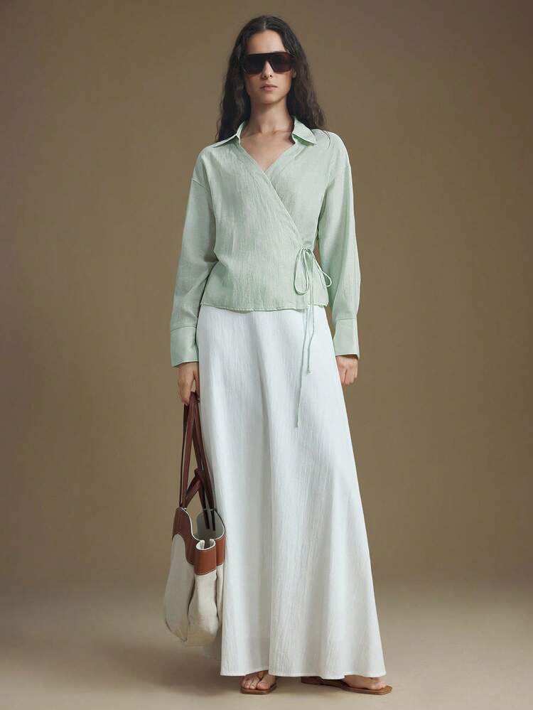 2025 New Arrival Loose Fit Casual Blouse, Light Green, Acetate Fabric, Semi-Sheer, Tie-Up Design, Long Sleeve, Shirt Collar, Women's Shirt, Women's Top, Autumn Wear, Urban Commute, Daily Modern Urban Casual Fashion Business Casual Women's Office Wear Low-Key Old Money Style Effortless Temperament High-End Urban Commuting High-Quality Airport Women's Wear High-End Material