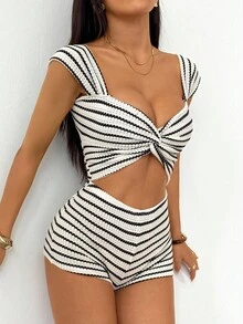 SHEIN PETITE 女士度假针织条纹前扭纹锁孔露背连体裤 - 黑與白 - 查看 10