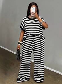 Slaydiva Autumn & Winter New Arrivals, Women Plus Size Sweater Set - Black and White - View 4