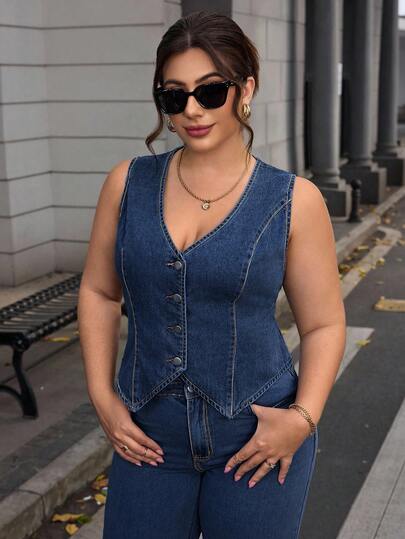 SHEIN Essnce Plus Size Denim Jacket, Minimalist Style Suitable For Summer