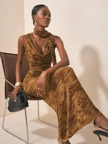 Zivah Abito lungo da donna in stile boho, country, western, vacanza al mare, casual, d'avanguardia, da festa, carino e dolce, stile Y2K del millennio, sexy scollo a V, senza maniche, snellente, con decorazione a sciarpa, stampa zebrata, colori cachi, marrone e rete, in tessuto di velluto lavorato a maglia, primavera/estate 2025 - Cachi - Visualizzare 7