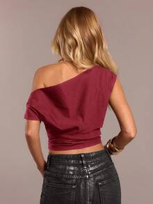 SHEIN Forever 21 女士浪漫/舞会/正式/生日/90 年代服装/商务休闲女士/优雅/西部服装/外出/时尚/休闲/Y2K 服装/俱乐部/办公室/鸡尾酒会/复古/紧身/狂欢节/有趣/优雅/老钱/街头服饰/度假/乡村音乐会/工作服/端庄/春假/单身女郎/音乐会/坏人/基本款/毕业/合身/女牛仔/通勤仙女风格/抹胸/无袖/黑色上衣 - 酒紅色 - 查看 2