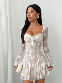 SHEIN PETITE Váy ren xếp ly kiểu bustier cho nữ, trang phục mùa hè cho nữ/trang phục mùa xuân/trang phục ngày lễ tình nhân/trang phục lễ hội/trang phục đi nghỉ biển, trang phục Nashville, váy tốt nghiệp màu trắng, váy ren trắng - trắng - Xem 5