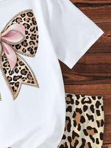 2 件套青少年女孩豹纹、蝴蝶和花卉图案休闲圆领短袖 T 恤和豹纹修身短裤套装，舒适的夏季家居服和外套 - 彩色 - 查看 3