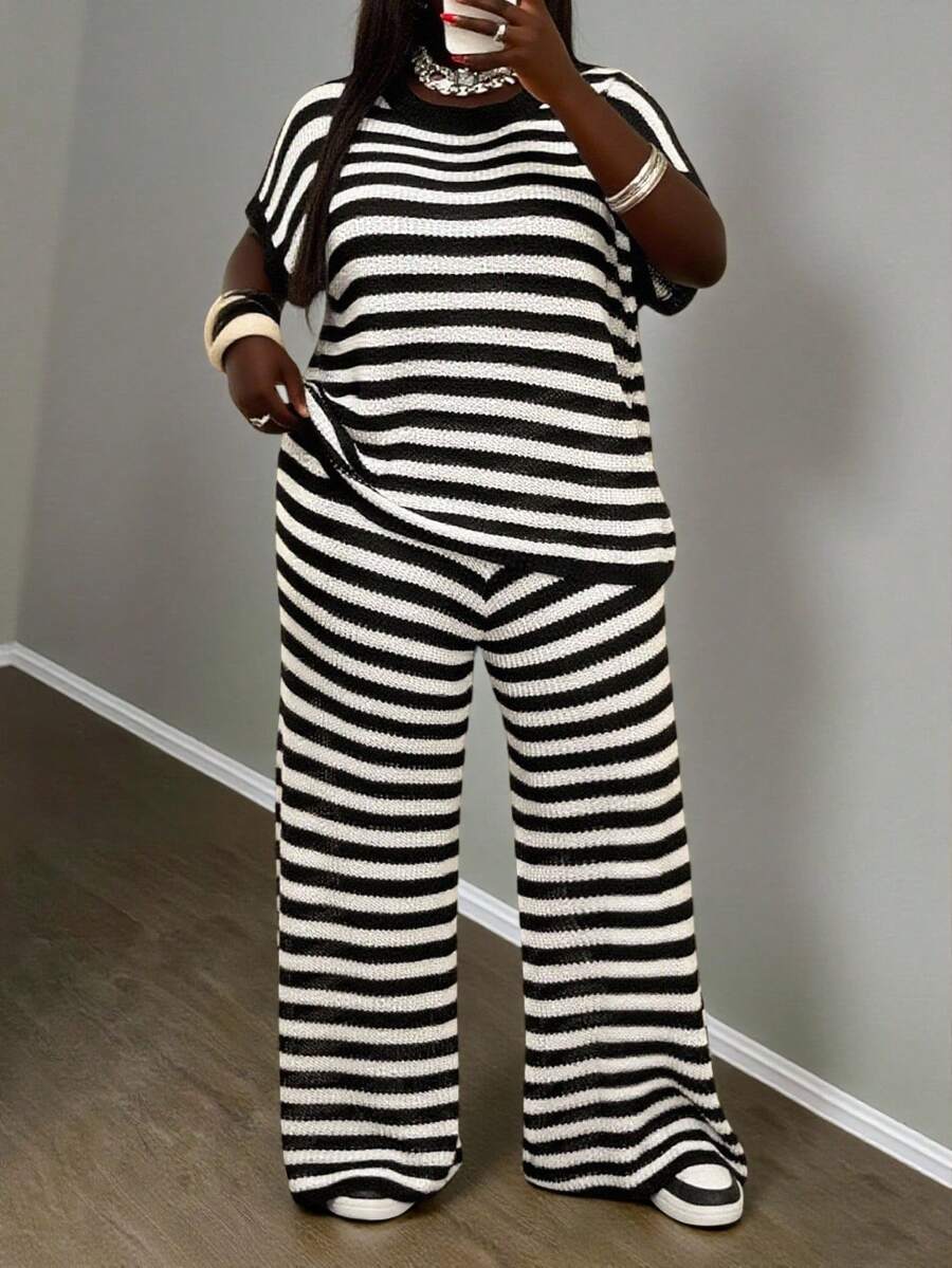 Slaydiva Autumn & Winter New Arrivals, Women Plus Size Sweater Set - Black and White - View 1