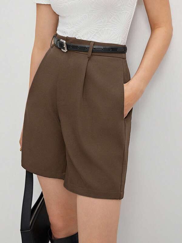 BizChic 女士休闲宽松斜插口袋短裤，纯色（无腰带），通勤、休闲、都市优雅百搭，适合婚礼宾客、派对、万圣节、圣诞节