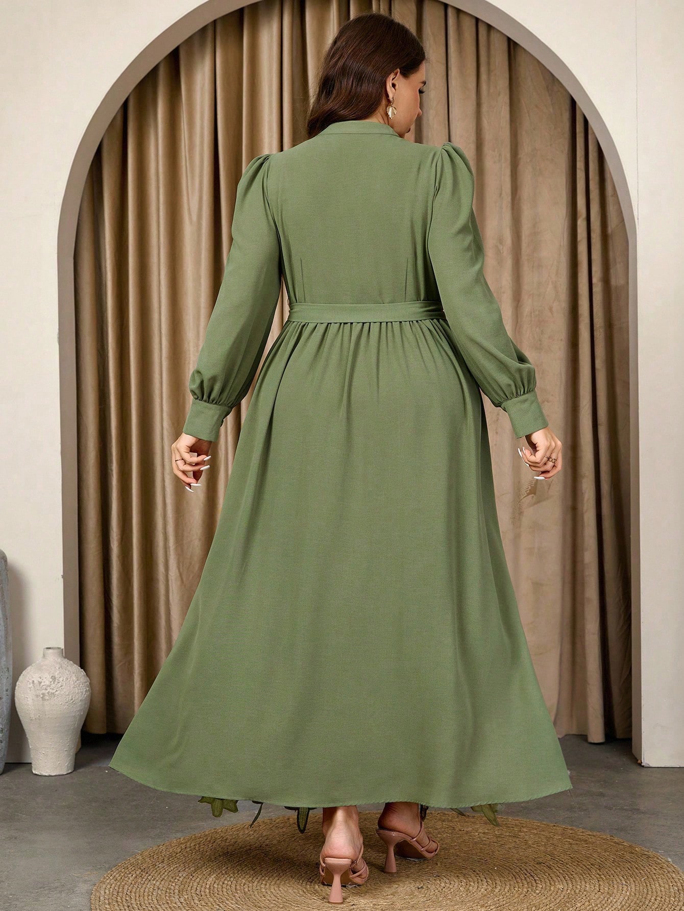 Graceveil فستان إلكازي طويل الأكمام بلون سادة مع ك...