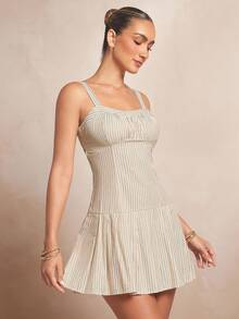 L'Amorae Pleated Skirt Sleeveless Backless Mini Dress