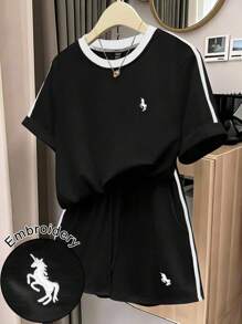 GlowEve 女士时尚休闲运动风刺绣撞色侧条纹圆领宽松T恤和高腰抽绳斜口袋宽松休闲运动短裤2件套