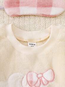 SHEIN Playful Pals 2pcs Baby Girls' Pink Plaid & Apricot Top Set, Cute Cloud Embroidery Pattern Flannel Comfortable Pajamas, Winter Fall