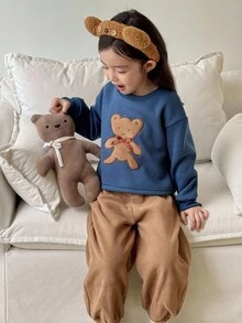 Genkimix Kids Conjunto de pantalones de chándal de forro polar con aplicación de oso estilo coreano para niña joven - Azul - Ver 1
