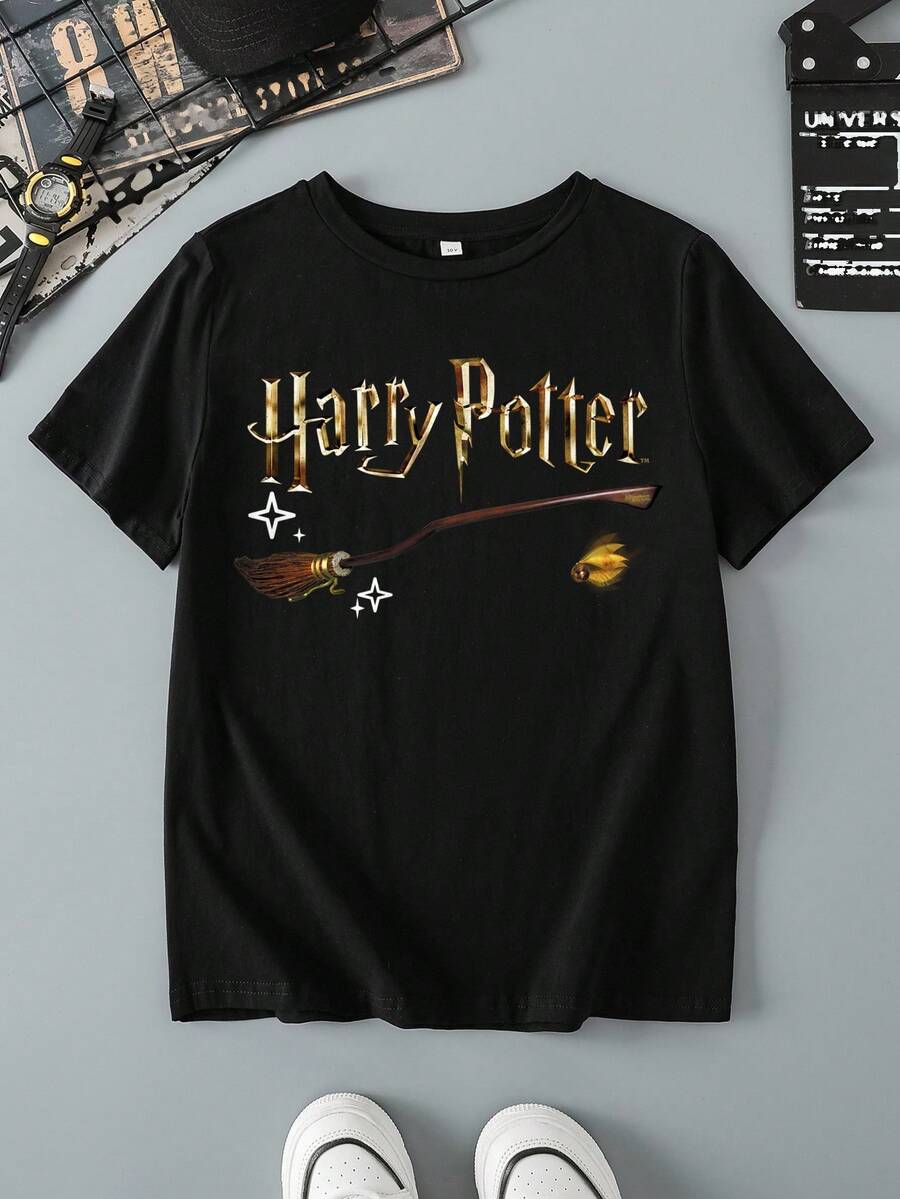 HARRY POTTER X SHEIN Camiseta de manga corta con gráfico de letras informal para niño preadolescente, adecuada para el verano - Negro - Ver 1