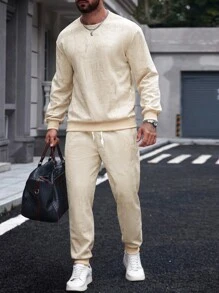 Manfinity Homme 男士休闲卡其色T恤和裤子套装，春秋季 - 卡其色 - 查看 1