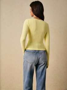 Poéselle Women's Casual Solid Color Front Button T-Shirt,Fall Tops,Winter Tops,Business Casual Woman,Office Outfits For Women,Old Money Style Women,Classy Outfits For Women, Fall Clothes For Women,Winter Clothes For Women - Yellow - View 6