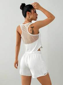 Easithlete 2 件女式无袖 T 恤和短裤套装，休闲运动装运动两件套健身套装 - 白色 - 查看 2