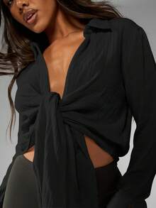 MISSGUIDED 长袖系带衬衫纽扣衬衫优雅专业 V 领办公室工作休闲雪纺秋冬裹身上衣 - 黑色 - 查看 3