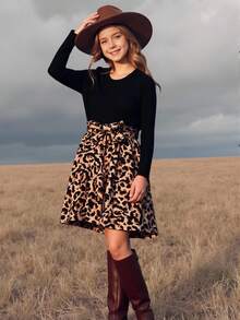 Emery Rose Kids Emery Rose Kids Vestido casual de niña con cuello redondo de punto, estampado de leopardo por parches. Vestido de manga larga con estampado de leopardo jacquard, adecuado para otoño/invierno