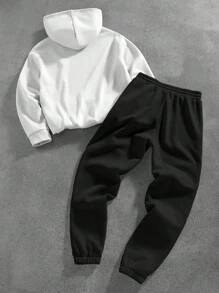 Manfinity LEGND Bộ 2 món áo nỉ trùm đầu in chữ và quần có túi màu tương phản dành cho nam, trang phục mùa thu - trắng - Xem 2