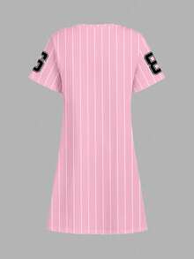 SHEIN 少女粉色条纹印花休闲中长连衣裙，运动学院风，86号图案，适合夏季服装，舒适轻松，适合少女的秋季多层穿着，时尚少女，休闲装，少女图案服装，秋季服装，适合户外野餐、街头风格、居家、校园、清凉一族 - 彩色 - 查看 3