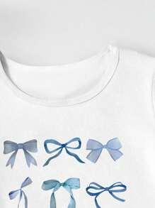 SHEIN Áo thun in hình nơ xanh tay ngắn cho bé gái tuổi teen sáng tạo và thẩm mỹ, phù hợp cho các buổi đi chơi và tạo phong cách dễ thương cho bé gái tuổi teen, mùa hè - trắng - Xem 4