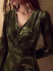 MOTF PREMIUM VELVET JACQUARD LANTERN SLEEVE DRESS - Olive Green - View 1
