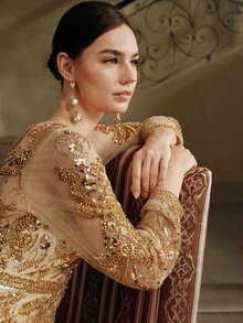 Anewsta 女式长袖深V领亮片串珠透视奢华派对晚礼服 - 金色 - 查看 4