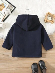 SHEIN 1 szt. Praktyczna, uniwersalna czapka dla chłopców w swobodnym stylu college'owym z czerwoną kratą i grubym, ocieplanym kapturem, odpowiednia na pierwszy dzień szkoły, ubrania szkolne, ubrania dla dzieci, ubranka dla chłopców, powrót do szkoły, codzienne ubrania, Boże Narodzenie, jesień/zima