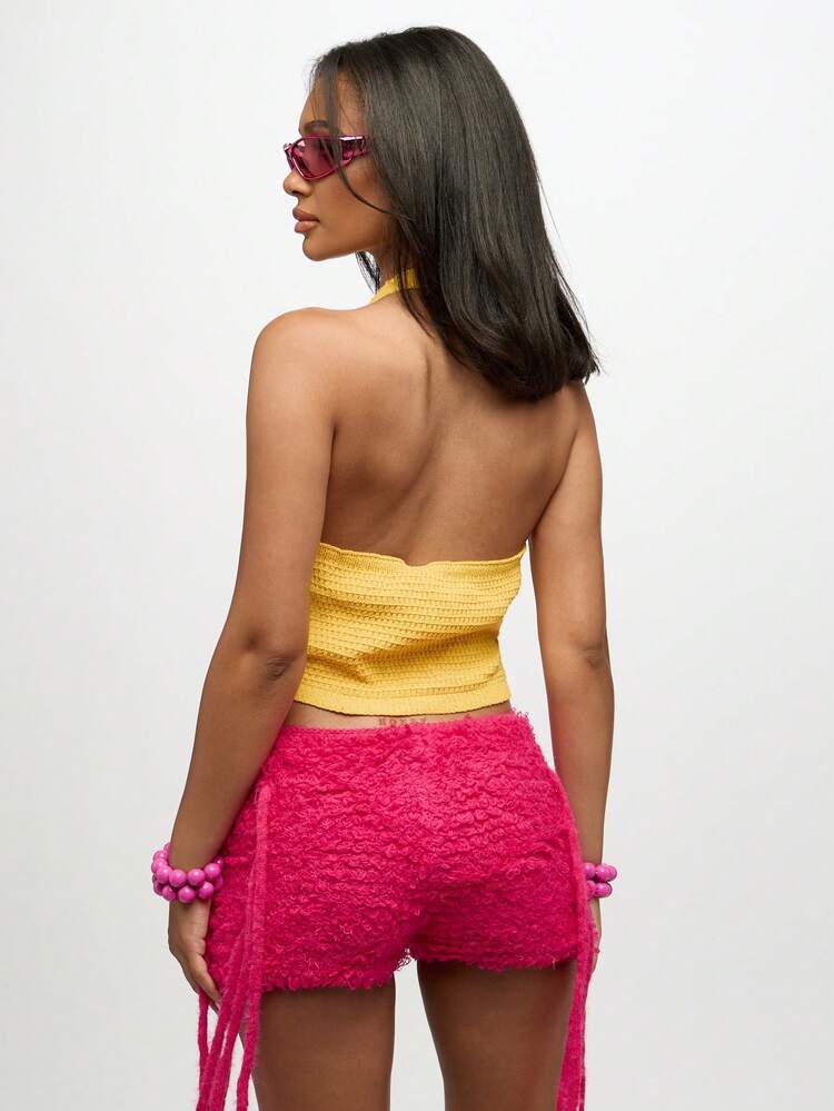 SUMWON WOMEN Crochet Knit Halter Neck Crop Top With V Neckline
