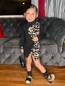 SHEIN 年轻女孩长袖豹纹拼布连衣裙，休闲运动街头时尚豹纹纯色针织拼布立领长袖修身开衩下摆连衣裙 - 黑色 - 查看 12