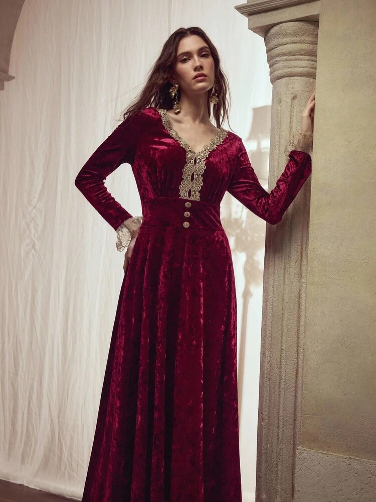 V-NECK GOLD LACE PATCHWORK VELVET JACQUARD WAIST-CINCHED A-LINE DRESS, ELEGANT & MINIMALIST