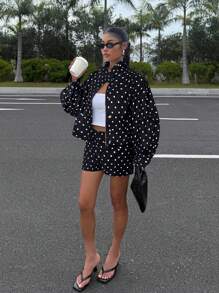 Muchica 2025 秋季女款黑白波点印花长袖拉链夹克和短裤休闲宽松两件套，Y2K 返校 2000 年代街头服饰、垃圾摇滚和朋克时尚 - 黑與白 - 查看 4