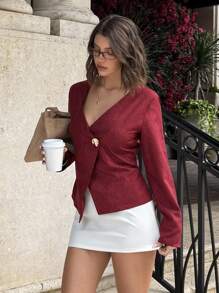 Siren Gaze Chemise à manches longues avec design asymétrique pour femmes, chemise à boutons métalliques col V, rouge vin - Rouge foncé - Voir 8