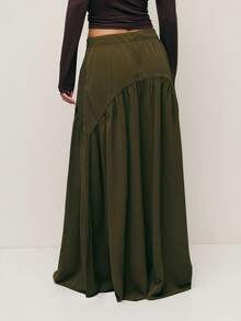 Nöista 深橄榄绿色长裙，垂坠感极佳，侧边系带设计凸显腰线；优雅百搭的冬季单品，无论是精致的圣诞聚会、隆重的新年造型，还是打造时尚现代冬季衣橱中的日常装扮，都是完美之选。 - 軍綠色 - 查看 1
