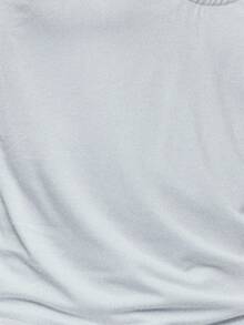 TypaGal Le Top à manches longues avec encolure torsadée en blanc est une version moderne des hauts d'automne, des tenues de cérémonie et des vêtements d'hiver. L'encolure unique convient aussi bien pour le style casual chic que pour les fêtes, y compris les vêtements de Noël. - Blanc - Voir 9