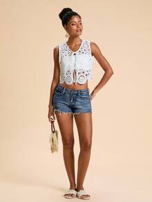 Travachic Ärmelloses Crop-Top zum Binden und Aushöhlen im Bohemian-Stil für Damen, Häkeltop für Damen, Ösentop für Damen, Häkelweste, weißes Häkeltop, Herbst-Outfits für Damen, Winterkleidung für Damen