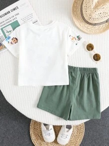 SHEIN 2 件套男婴/女婴休闲可爱蜡笔动物印花宽松圆领针织上衣 T 恤和短裤套装，适合春夏季穿着